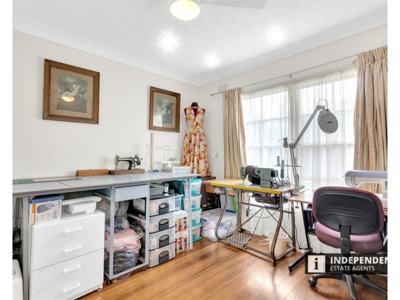 10 Finchley Court, Mount Cottrell VIC 3024