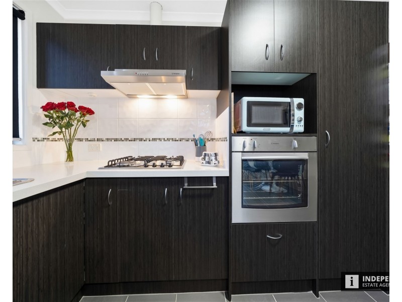 3 Phelan drive, Cranbourne North VIC 3977