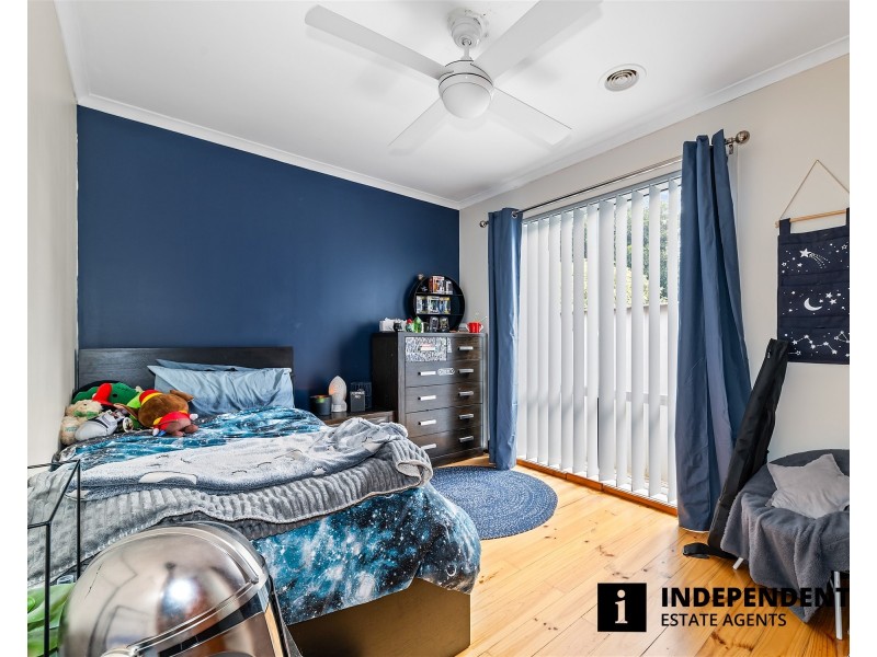 24 Merrijig Avenue, Cranbourne VIC 3977