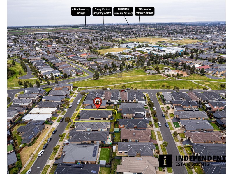 57 Wilkiea Crescent, Cranbourne North VIC 3977