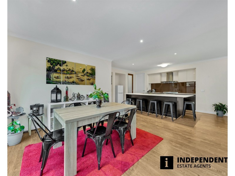 57 Wilkiea Crescent, Cranbourne North VIC 3977