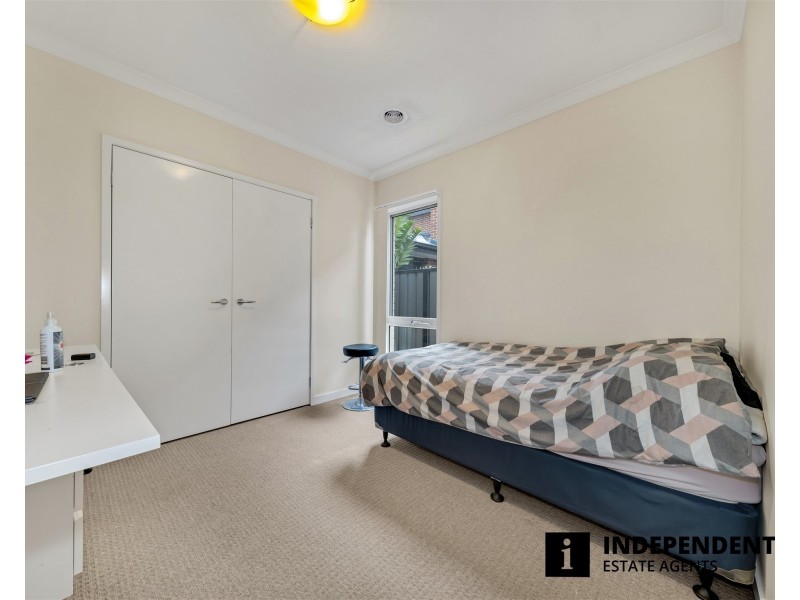 57 Wilkiea Crescent, Cranbourne North VIC 3977