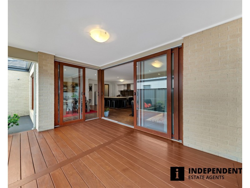 57 Wilkiea Crescent, Cranbourne North VIC 3977