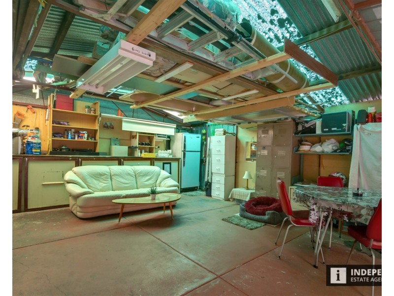 26 Acacia Cres, Melton South VIC 3338