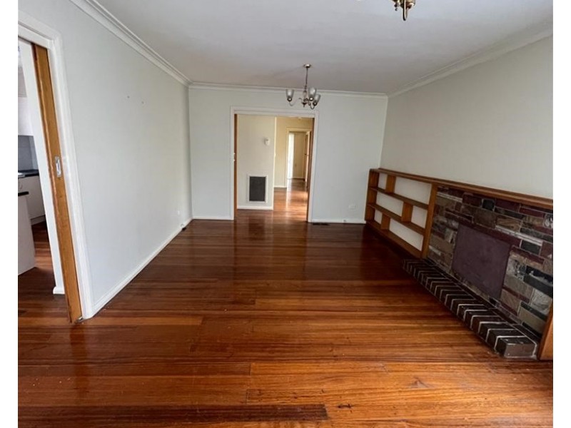 9 LARISSA AVENUE, Ringwood VIC 3134