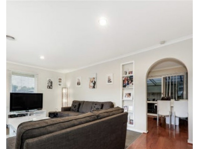 24 Childs Street, Melton South VIC 3338