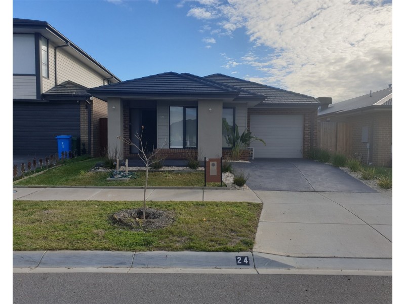 24 Hekela Street, Clyde North VIC 3978