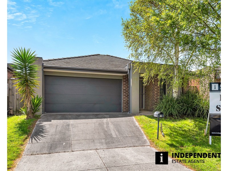 35 Kimberley Grove, Pakenham VIC 3810