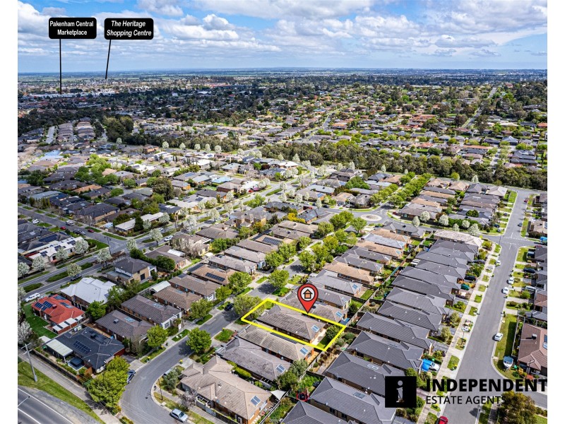 35 Kimberley Grove, Pakenham VIC 3810