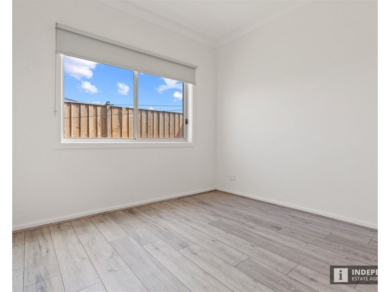 16  Metroon Drive, Melton South VIC 3338