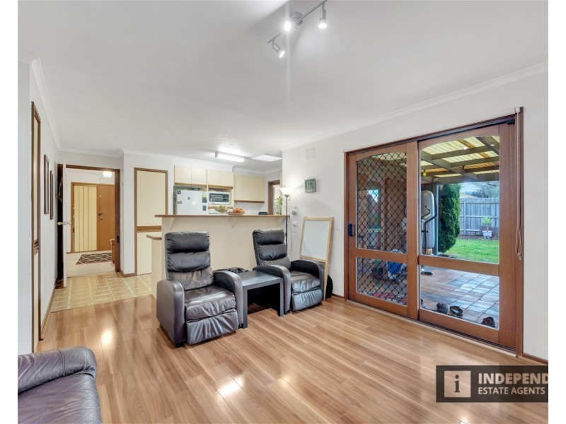 2 Cambrian Wy, Melton VIC 3337