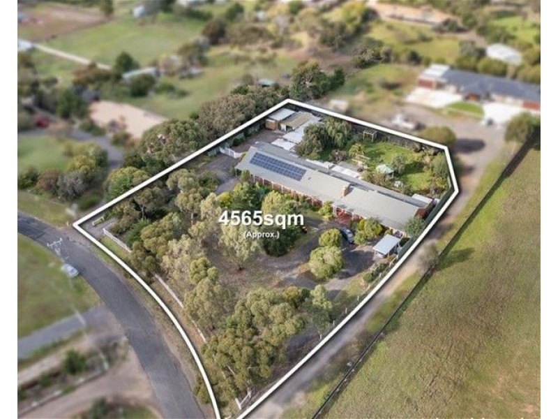 15   The Welkin trail, Kurunjang VIC 3337