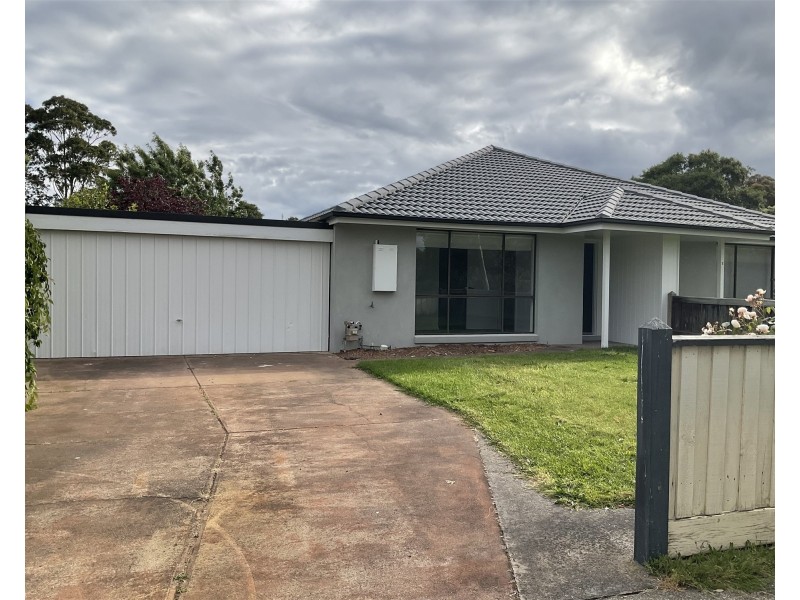 1/103 Dunsterville Crescent, Frankston VIC 3199