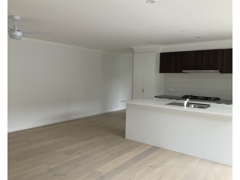 1/103 Dunsterville Crescent, Frankston VIC 3199