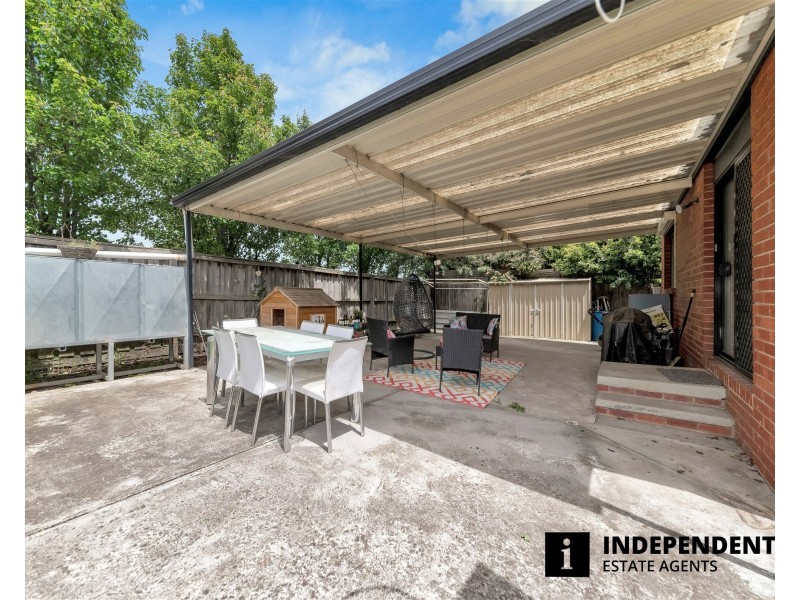 14 Fishburn Place, Cranbourne West VIC 3977