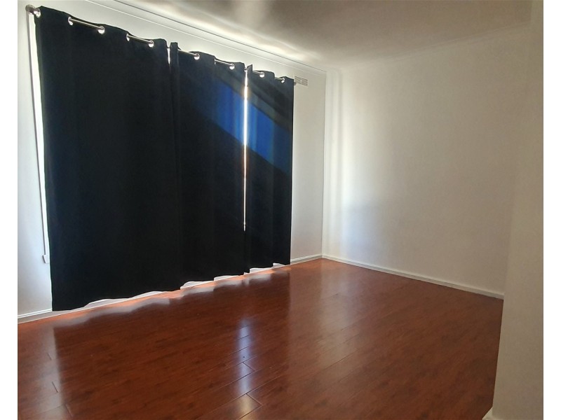 10 Monash street, Melton South VIC 3338