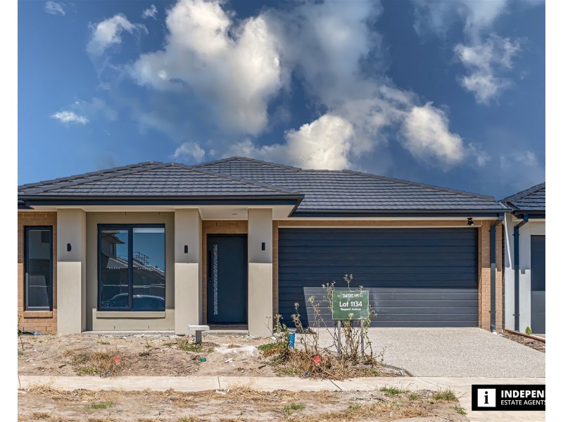 3 RESPECT AVENUE, Clyde North VIC 3978