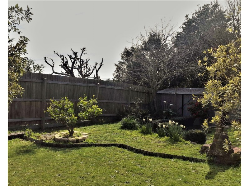4 Olinda Place, Frankston VIC 3199