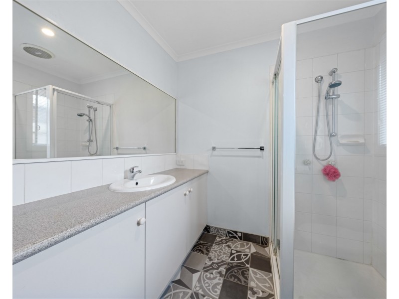 45 Raisell Road, Cranbourne West VIC 3977