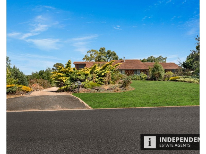 12a Springbank Way, Brookfield VIC 3338