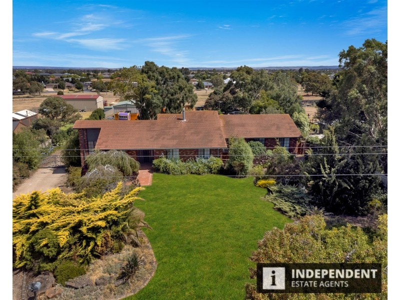 12a Springbank Way, Brookfield VIC 3338