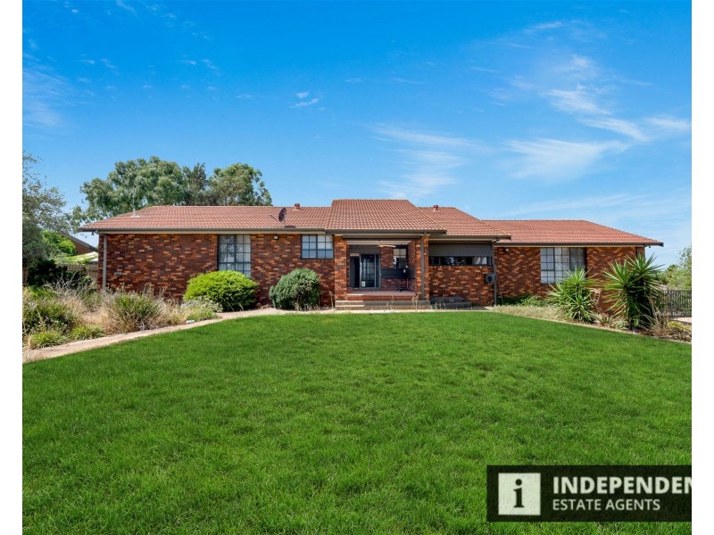 12a Springbank Way, Brookfield VIC 3338