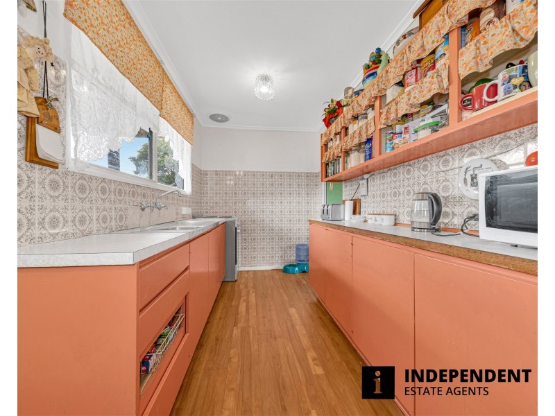 26 Valerie Drive, Cranbourne VIC 3977