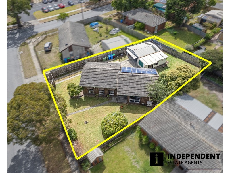 26 Valerie Drive, Cranbourne VIC 3977