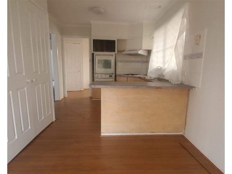 96 Station Road, Melton South VIC 3338