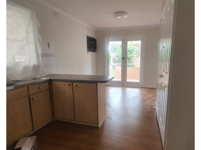 96 Station Road, Melton South VIC 3338