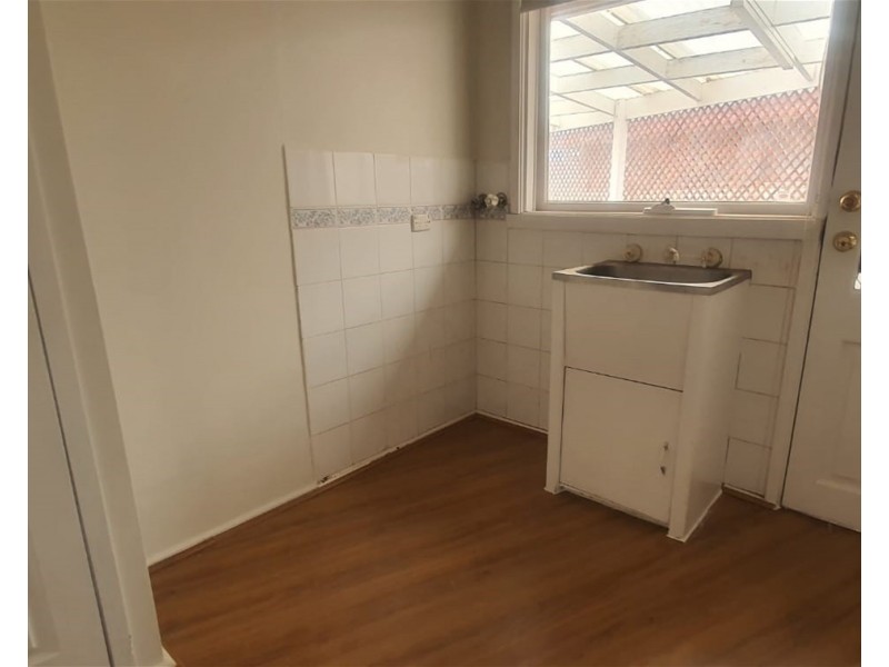 96 Station Road, Melton South VIC 3338