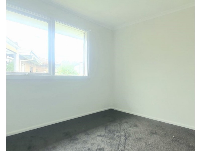 96 Station Road, Melton South VIC 3338