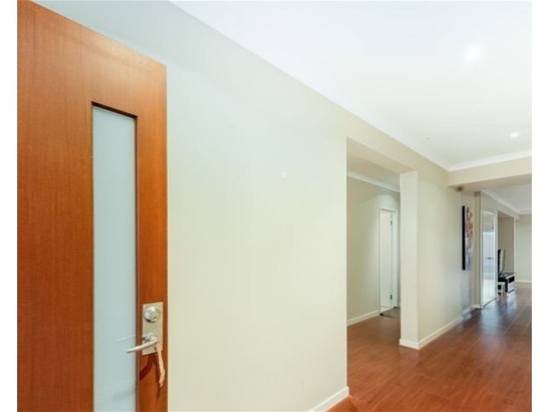 34 Clement Way, Melton South VIC 3338