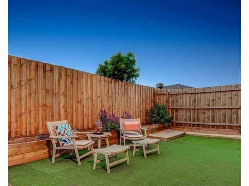 34 Clement Way, Melton South VIC 3338