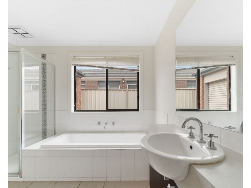 262 Clarkes road, Brookfield VIC 3338