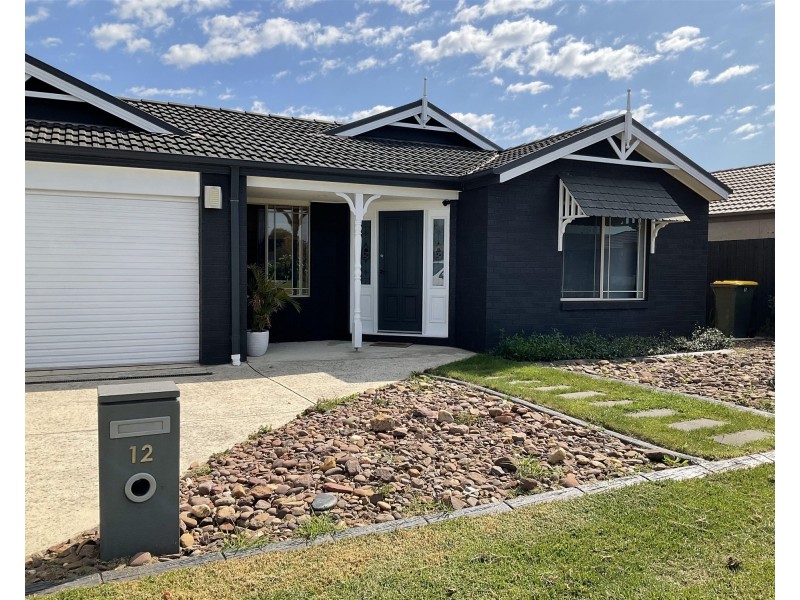 12 Montdami Way, Carrum Downs VIC 3201