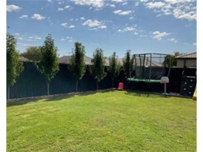 12 Montdami Way, Carrum Downs VIC 3201