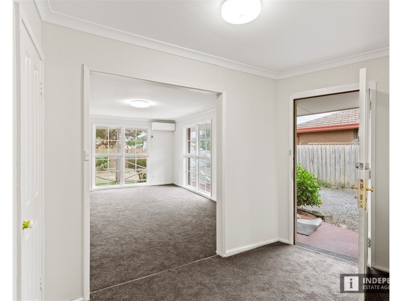 96 Station road, Melton South VIC 3338