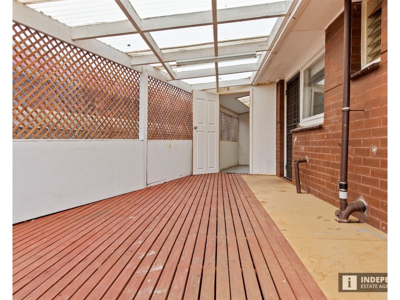 96 Station road, Melton South VIC 3338