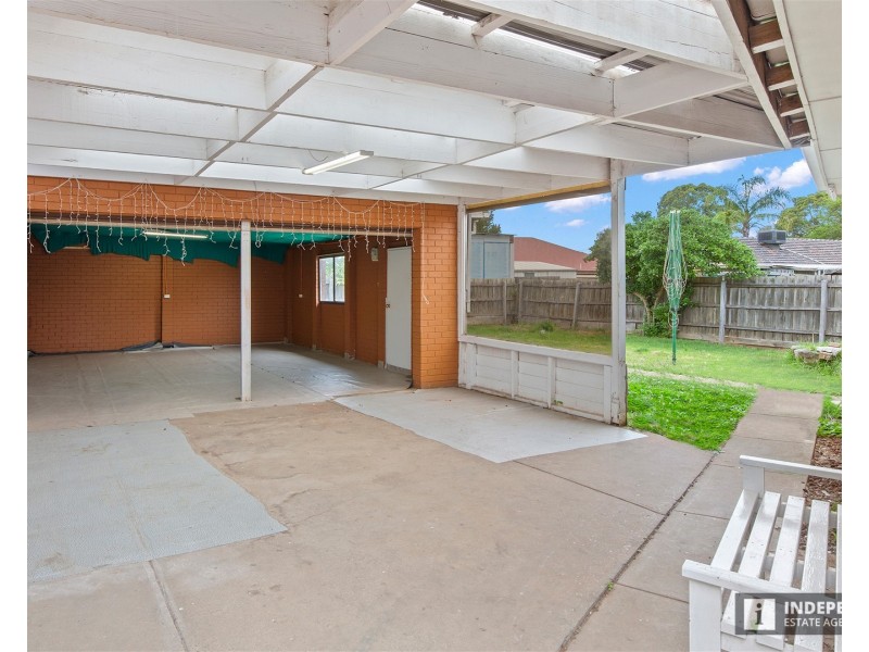 96 Station road, Melton South VIC 3338