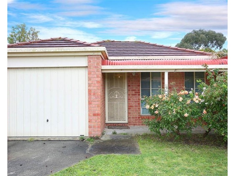 18 Highmount Drive, Hampton Park VIC 3976