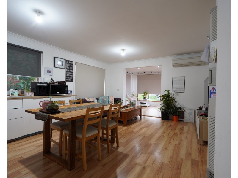 18 Highmount Drive, Hampton Park VIC 3976