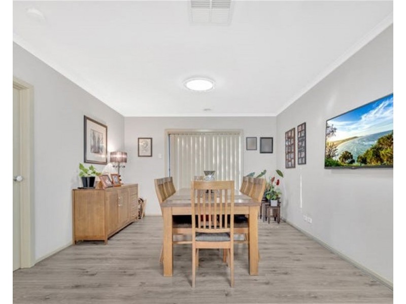 17 Black Knight Way, Kurunjang VIC 3337