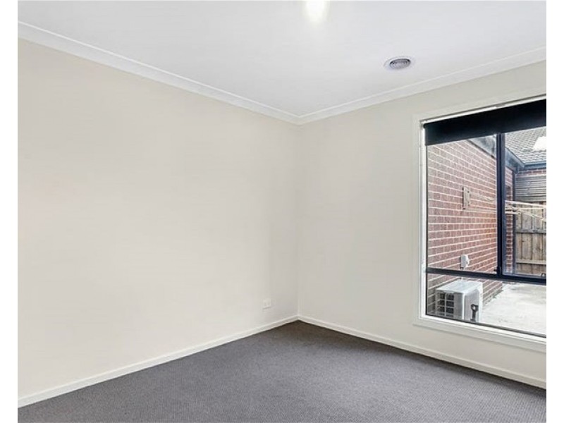 45  Nantha Way, Brookfield VIC 3338