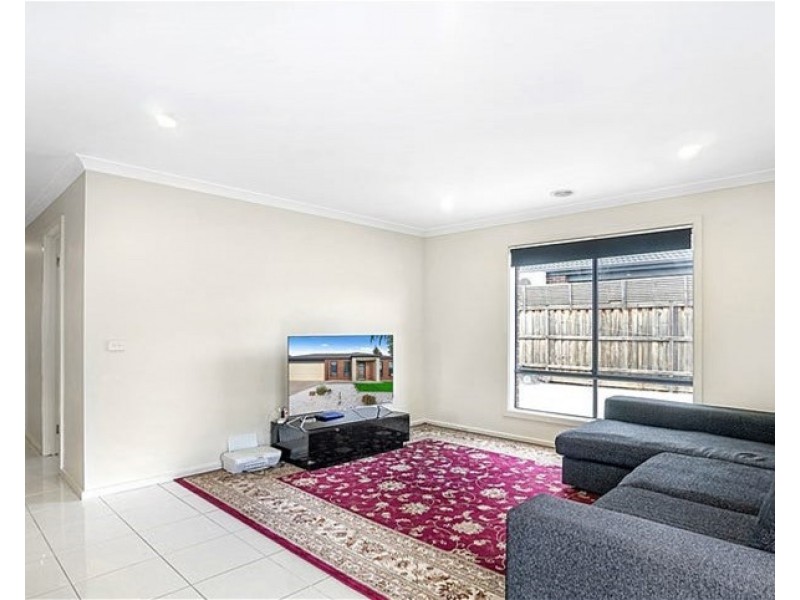 45  Nantha Way, Brookfield VIC 3338