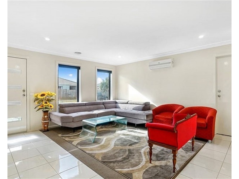 45  Nantha Way, Brookfield VIC 3338