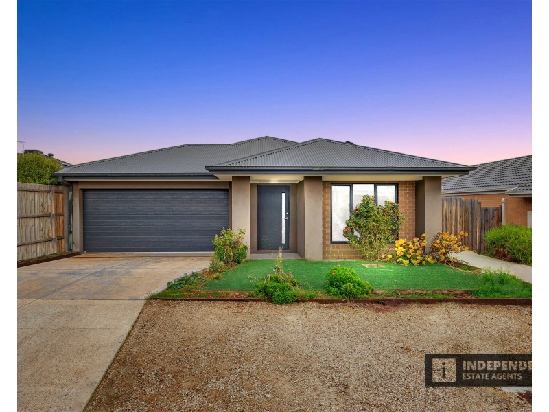 3 Clarice Cres, Brookfield VIC 3338