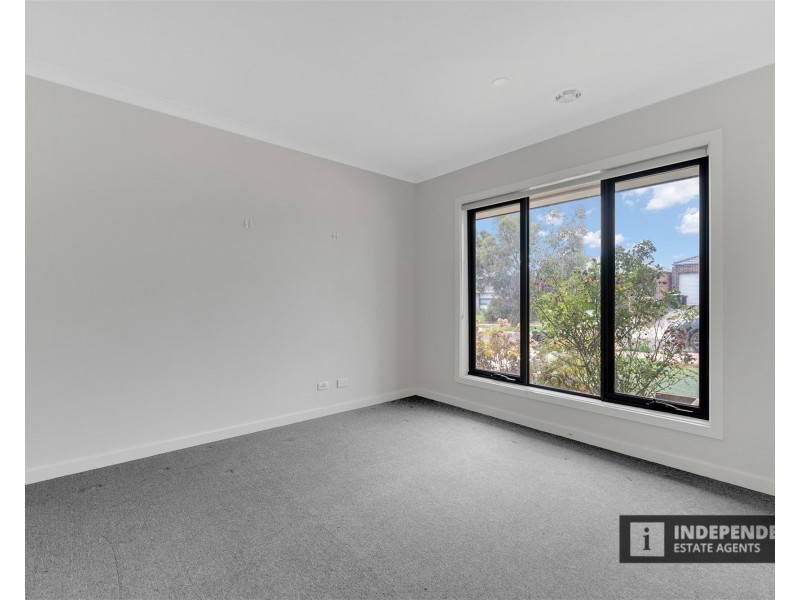 3 Clarice Cres, Brookfield VIC 3338