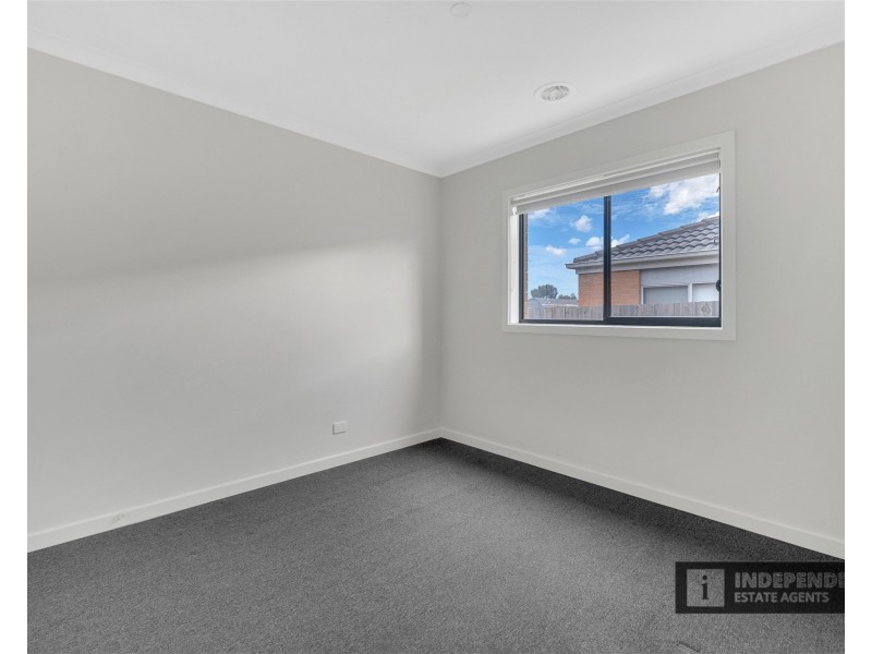 3 Clarice Cres, Brookfield VIC 3338