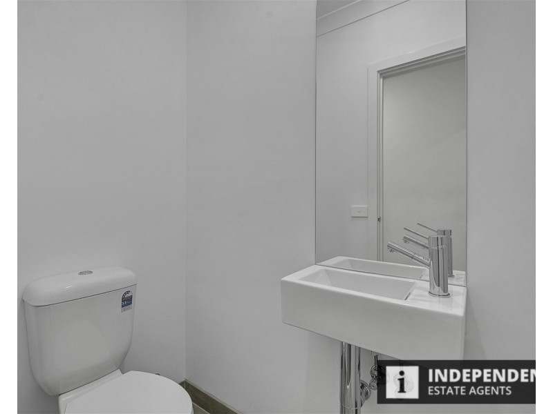 3 Odin walk, Melton South VIC 3338